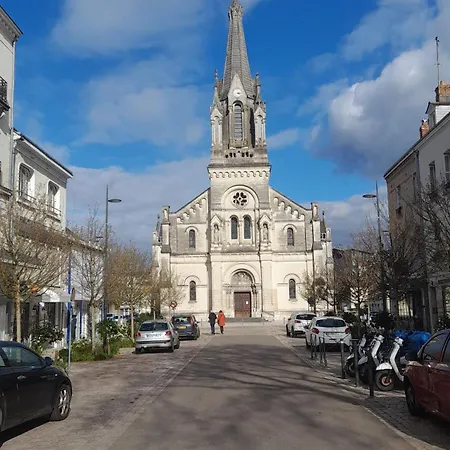 Appartamento Chez Eric Le N2 Tours Esterno foto