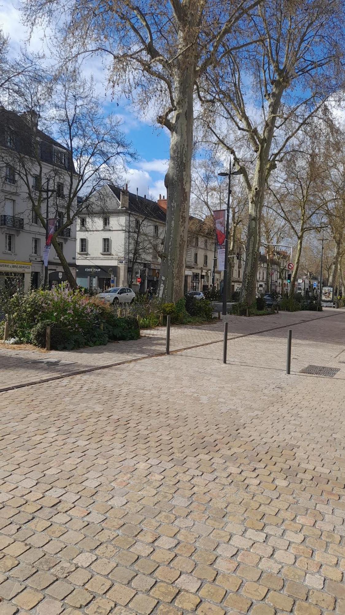 Chez Eric Le N2 Tours